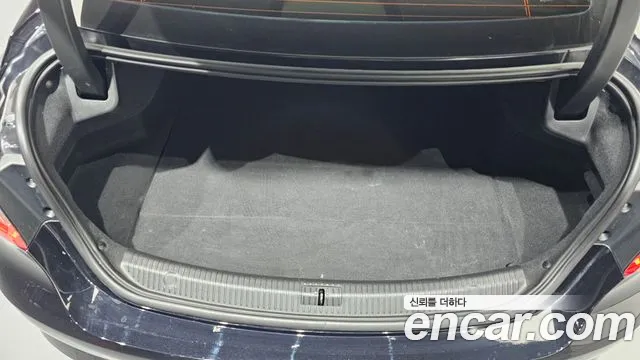 Renault SM6 2018 thumb 6