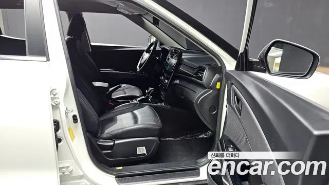 KGM Tivoli 2020 thumb 2