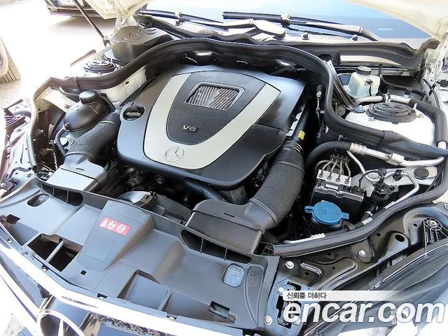 Mercedes-Benz E-Class 2009 thumb 10