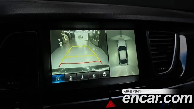 Genesis G80 2016 thumb 8
