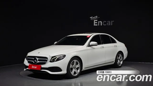 Mercedes-Benz E-Class 2018 thumb 5