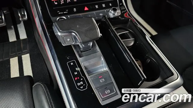 Audi Q8 2023 thumb 6