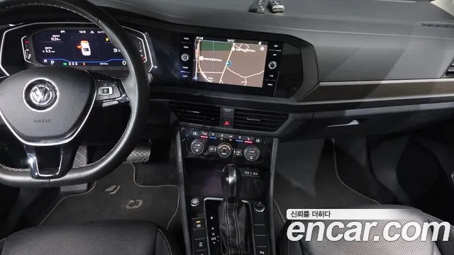 Volkswagen Jetta 2021 thumb 3