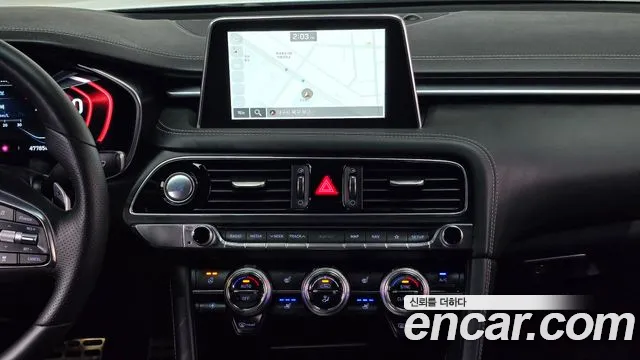 Genesis G70 2020 thumb 2