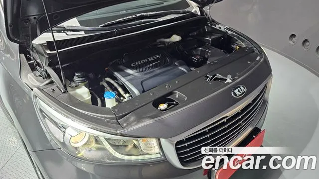 Kia Carnival 2016 thumb 8