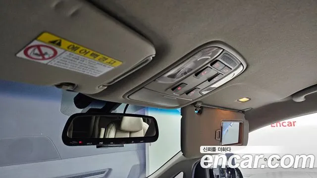 Kia Carnival 2016 thumb 5