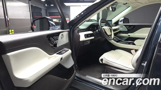 Lincoln Aviator 2021 thumb 9