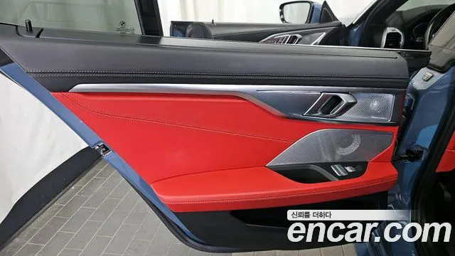 BMW 8 серии 2021 thumb 9