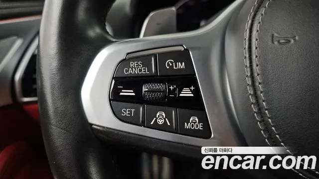 BMW 8 серии 2021 thumb 10