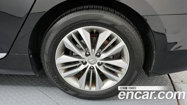 Hyundai Grandeur 2016 thumb 11