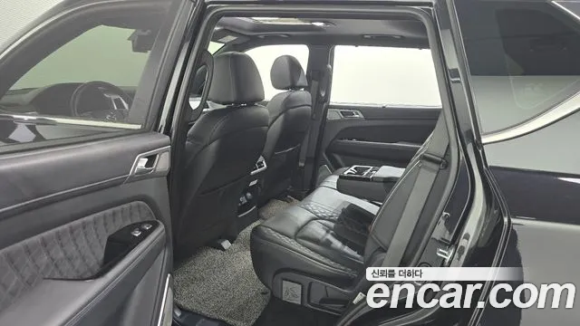 KGM Rexton 2021 thumb 2