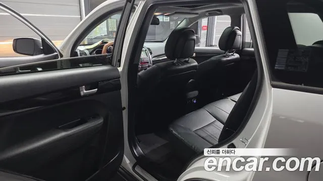 Kia Sorento 2011 thumb 11