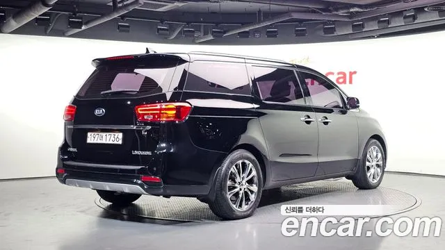 Kia Carnival 2019 thumb 5