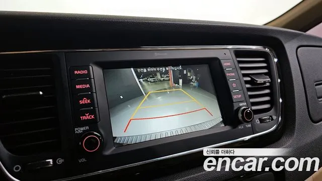 Kia Carnival 2019 thumb 7