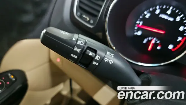Kia Carnival 2019 thumb 8