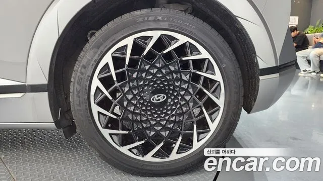 Hyundai Ioniq5 2022 thumb 3