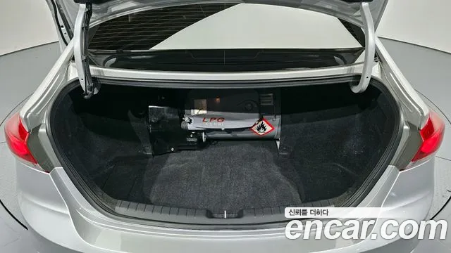 Hyundai Avante 2015 thumb 12