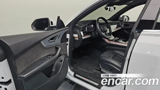 Audi Q8 2020 thumb 10
