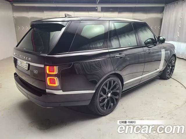 Land Rover Range Rover 2021 thumb 12