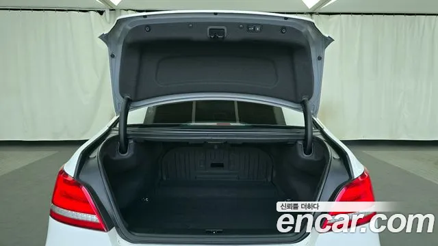 Hyundai Equus 2013 thumb 9
