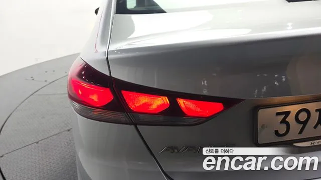 Hyundai AD 2018 thumb 5