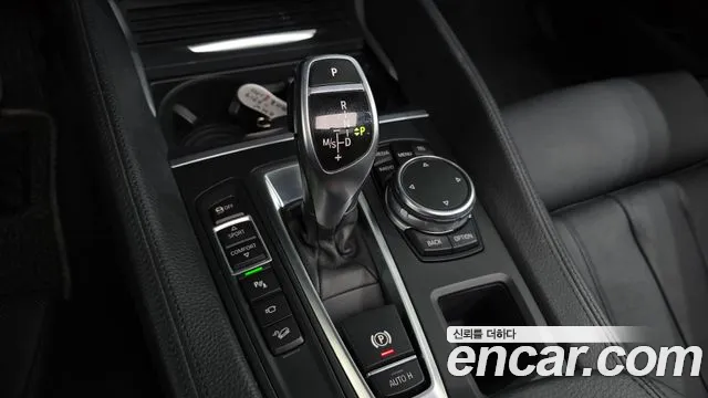 BMW X6 2015 thumb 8