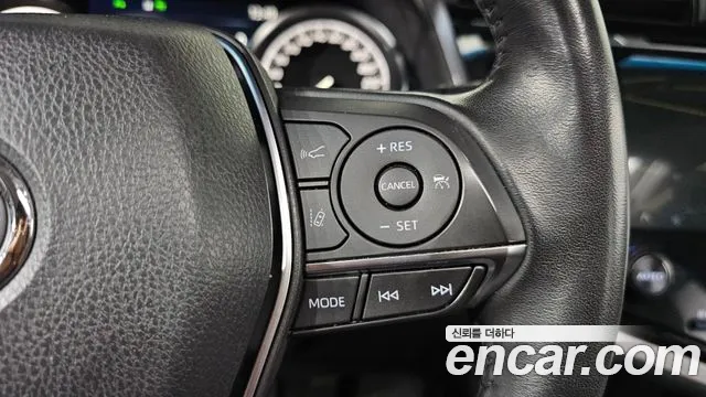 Toyota Camry 2018 thumb 9
