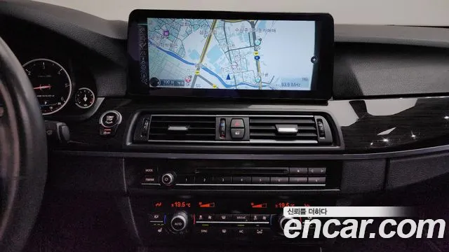 BMW 5 серии 2014 thumb 12