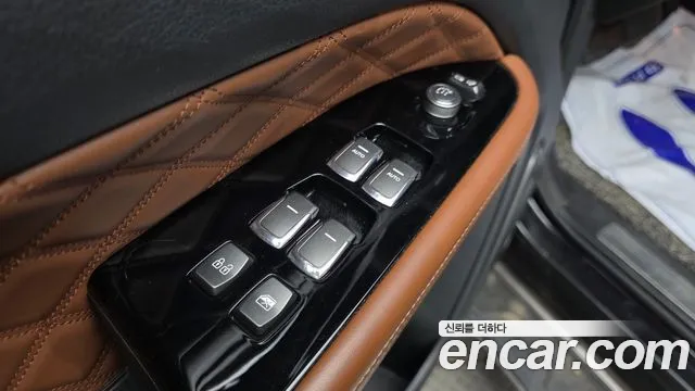 KGM Rexton 2020 thumb 10
