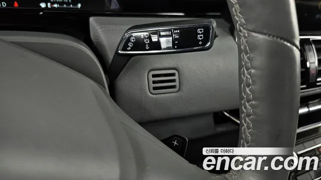 Lincoln Navigator 2021 thumb 5