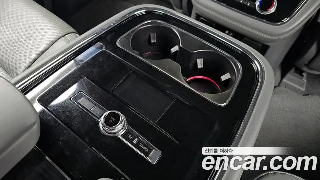 Lincoln Navigator 2021 thumb 11