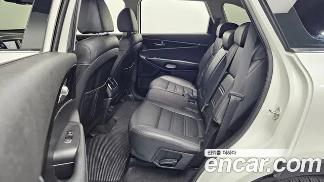 Kia Sorento 2018 thumb 10