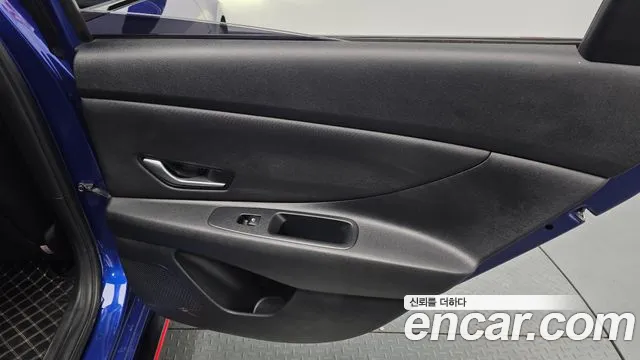 Hyundai Elantra 2021 thumb 2