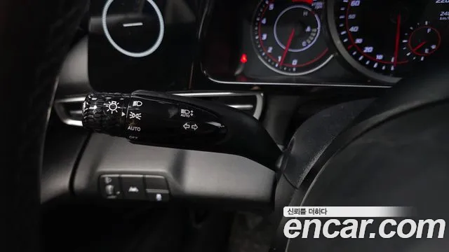 Hyundai Elantra 2021 thumb 11
