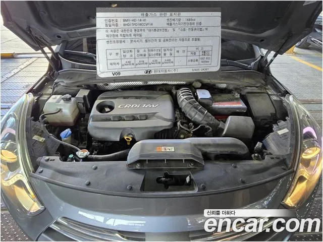 Hyundai i40 2012 thumb 6