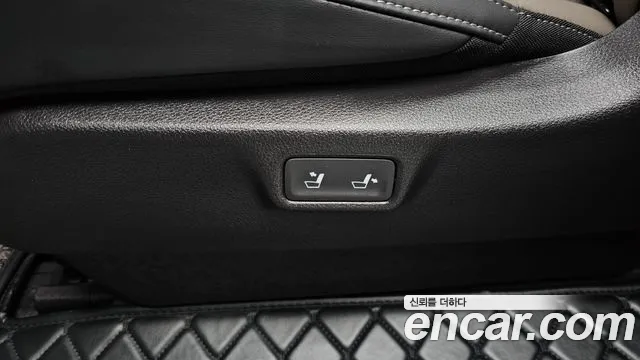 Kia Carnival 2025 thumb 3