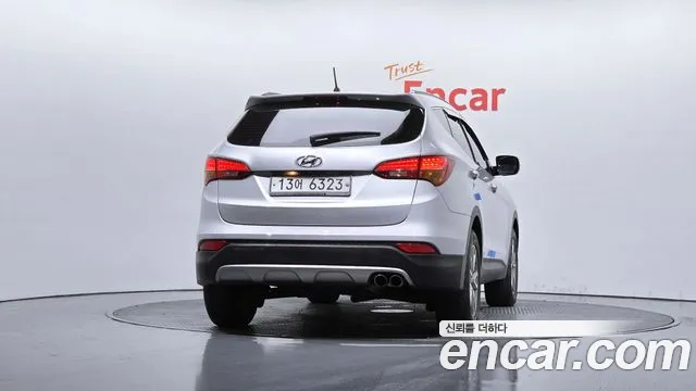 Hyundai Санта Фе 2013 thumb 4