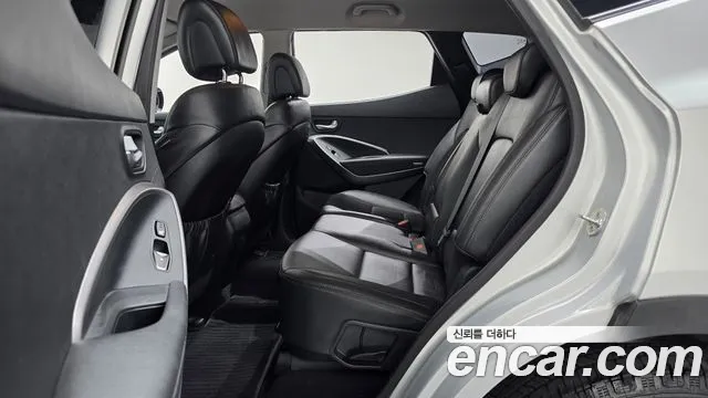 Hyundai Санта Фе 2013 thumb 12