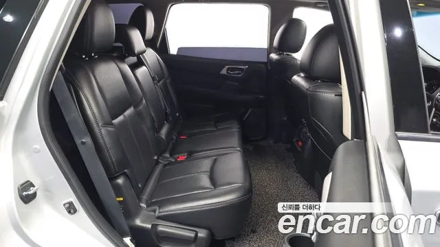 Nissan Pathfinder 2015 thumb 6