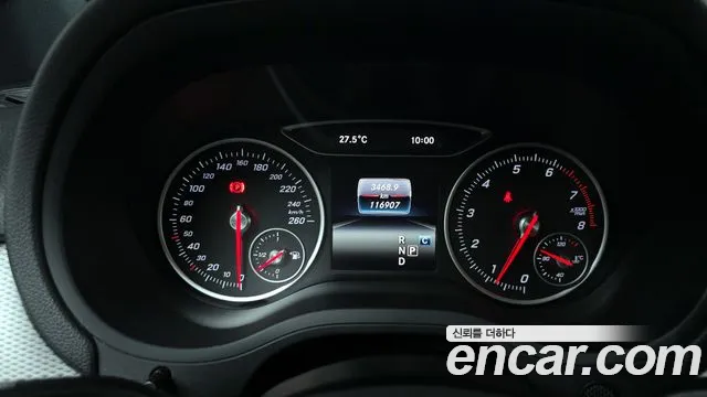 Mercedes-Benz B-Class 2018 thumb 8