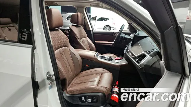 BMW X5 2023 thumb 9