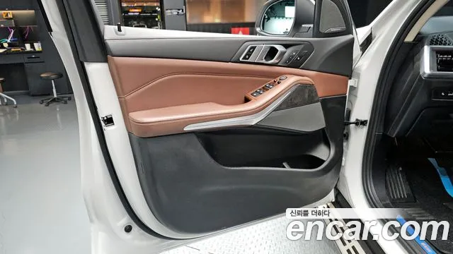 BMW X5 2023 thumb 11