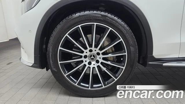 Mercedes-Benz GLC 2018 thumb 12