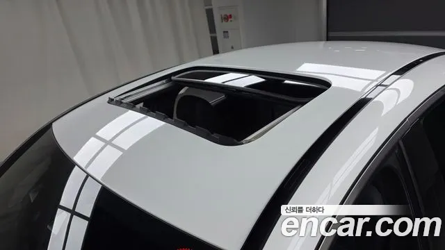 Mercedes-Benz GLC 2018 thumb 10