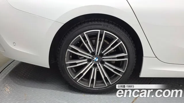 BMW 3 серии 2021 thumb 8