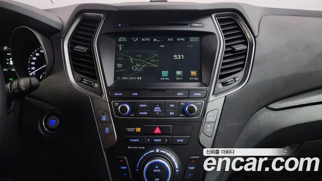 Hyundai Santafe 2017 thumb 8