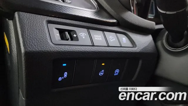 Hyundai Santafe 2017 thumb 12