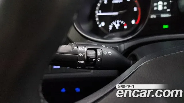 Hyundai Santafe 2017 thumb 10
