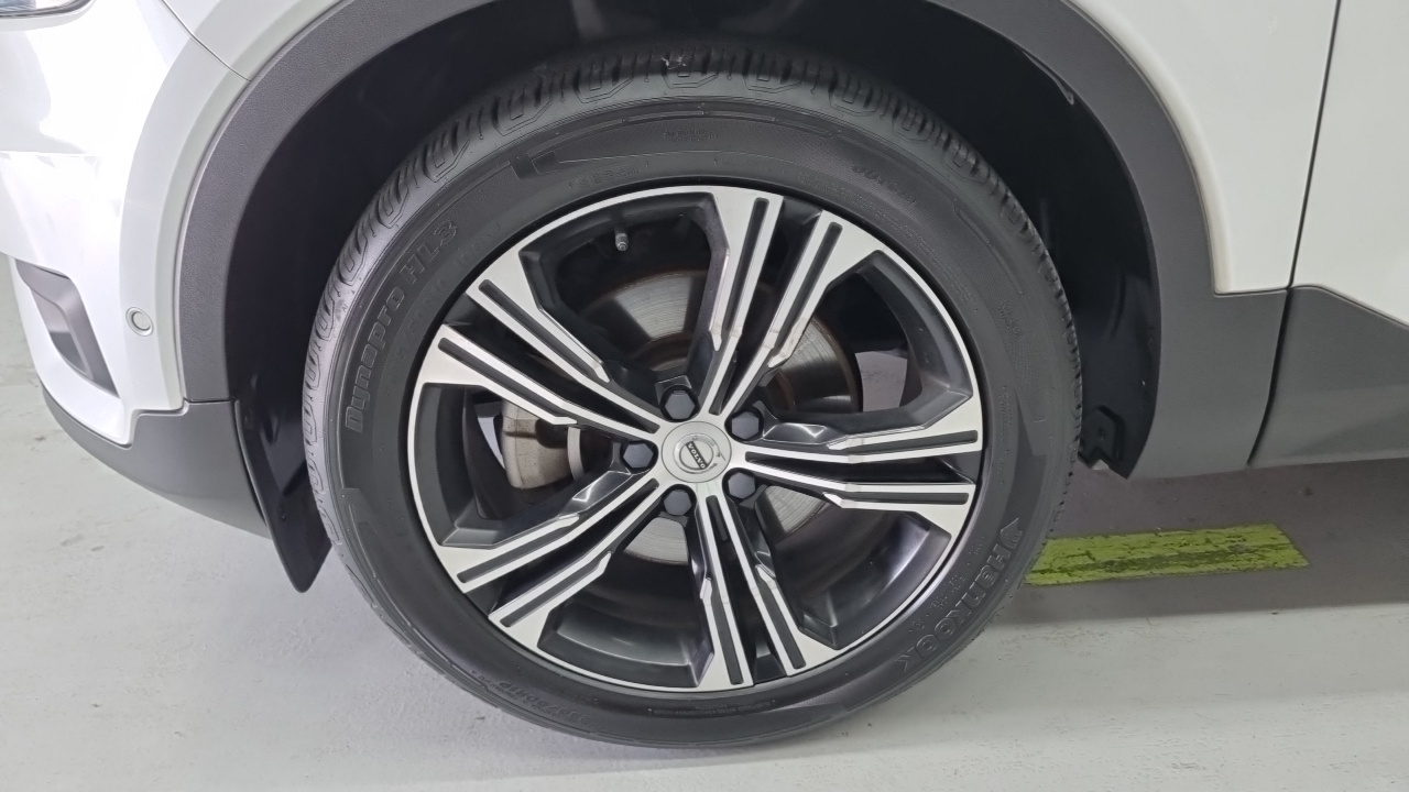 Volvo XC40 2021 thumb 5