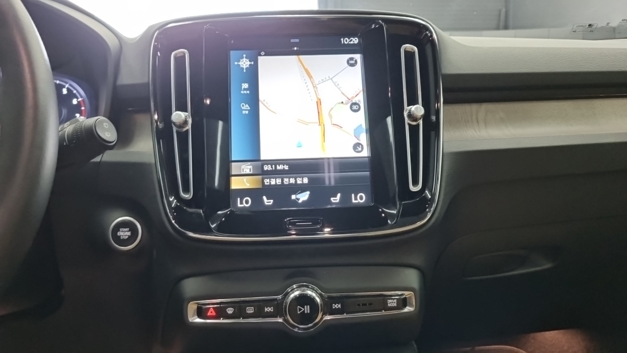 Volvo XC40 2021 thumb 7